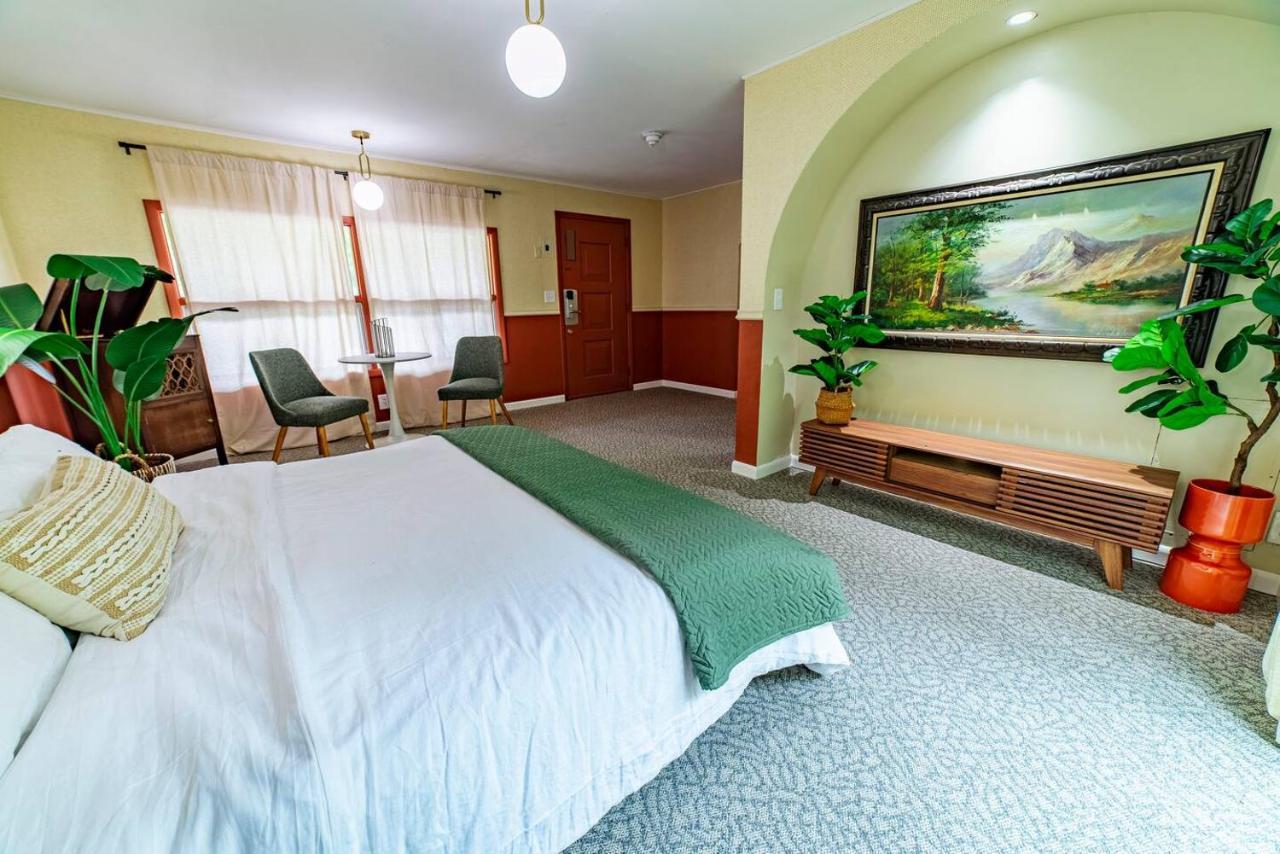 The Springs Motel New Ashford Esterno foto