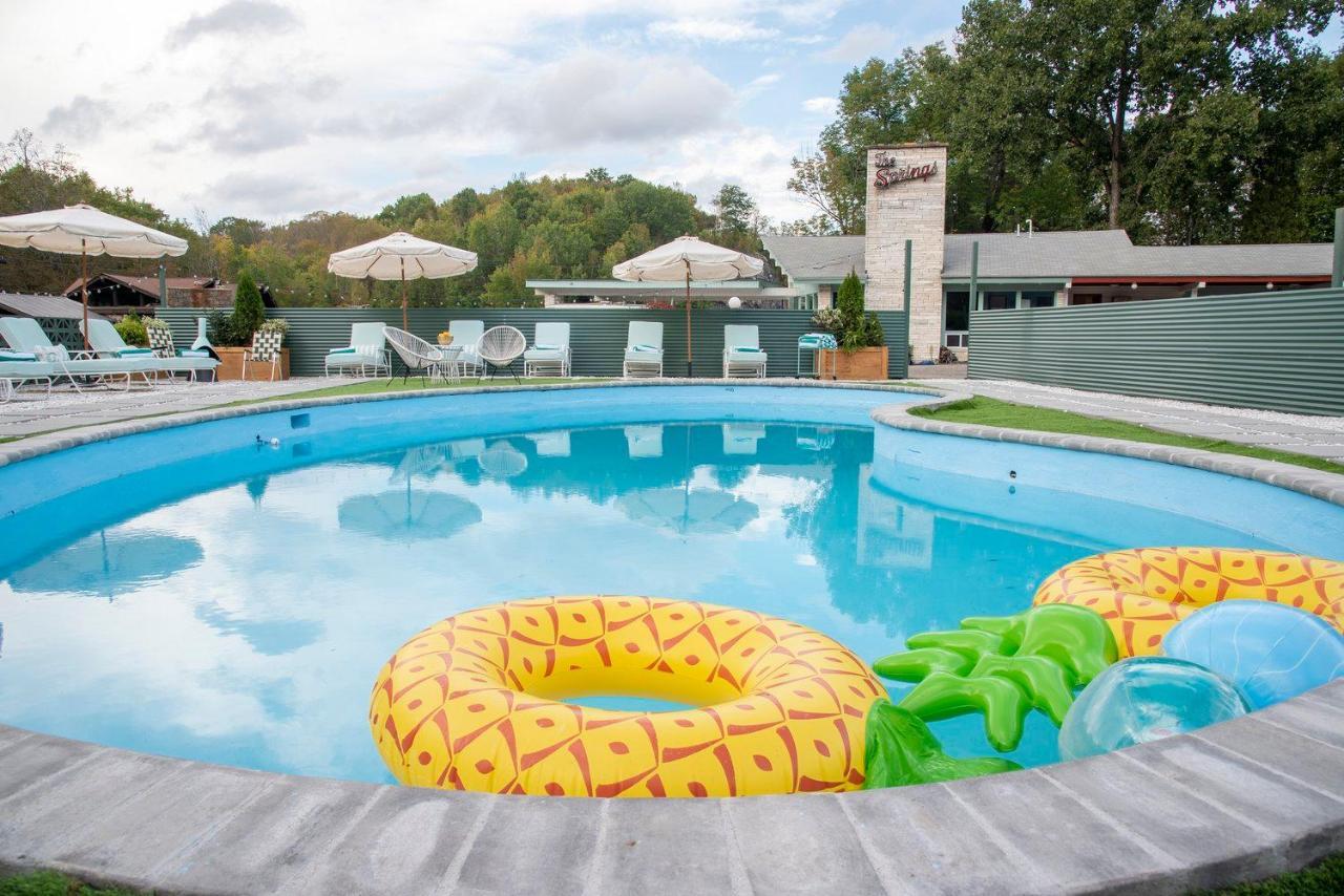 The Springs Motel New Ashford Esterno foto