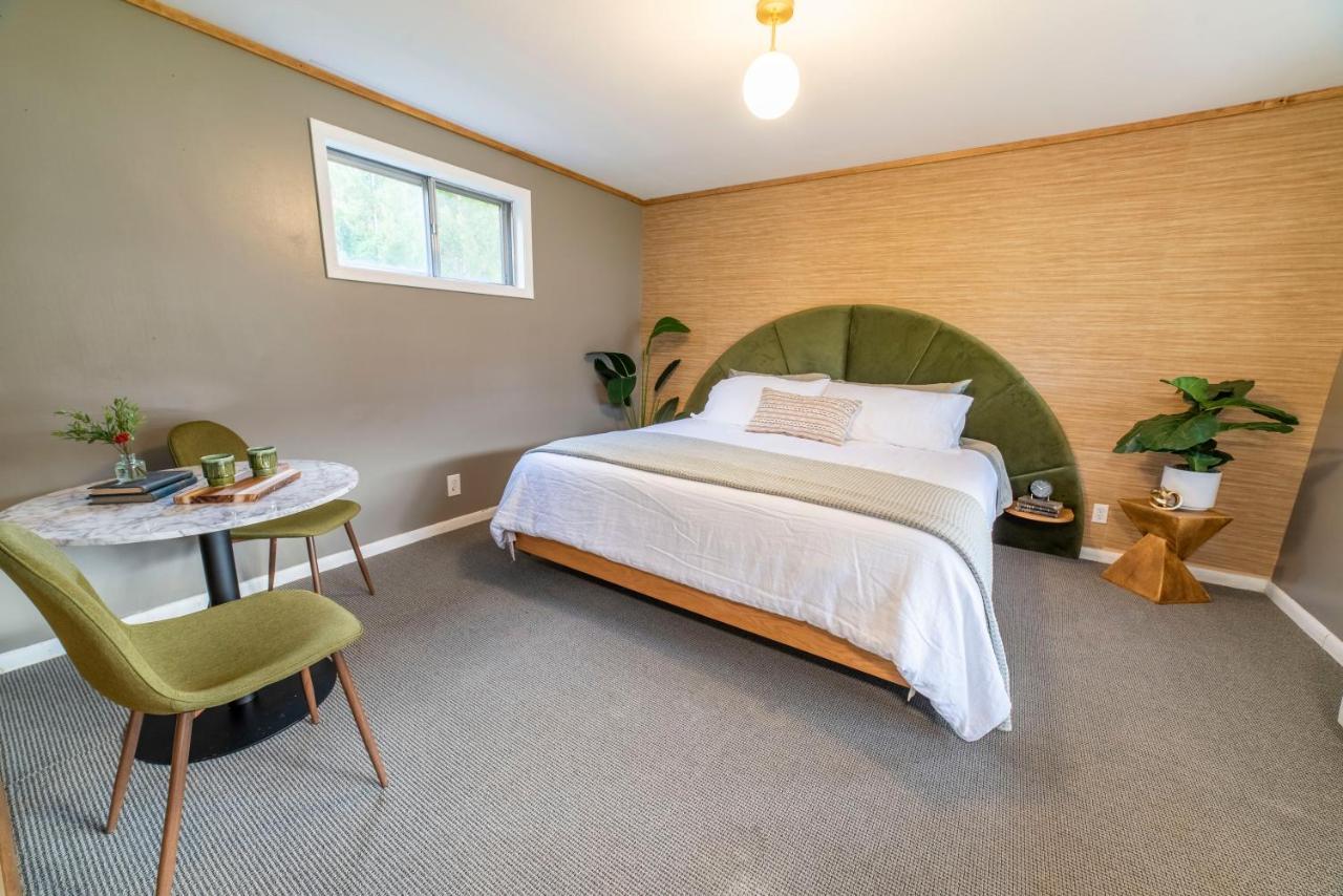 The Springs Motel New Ashford Esterno foto